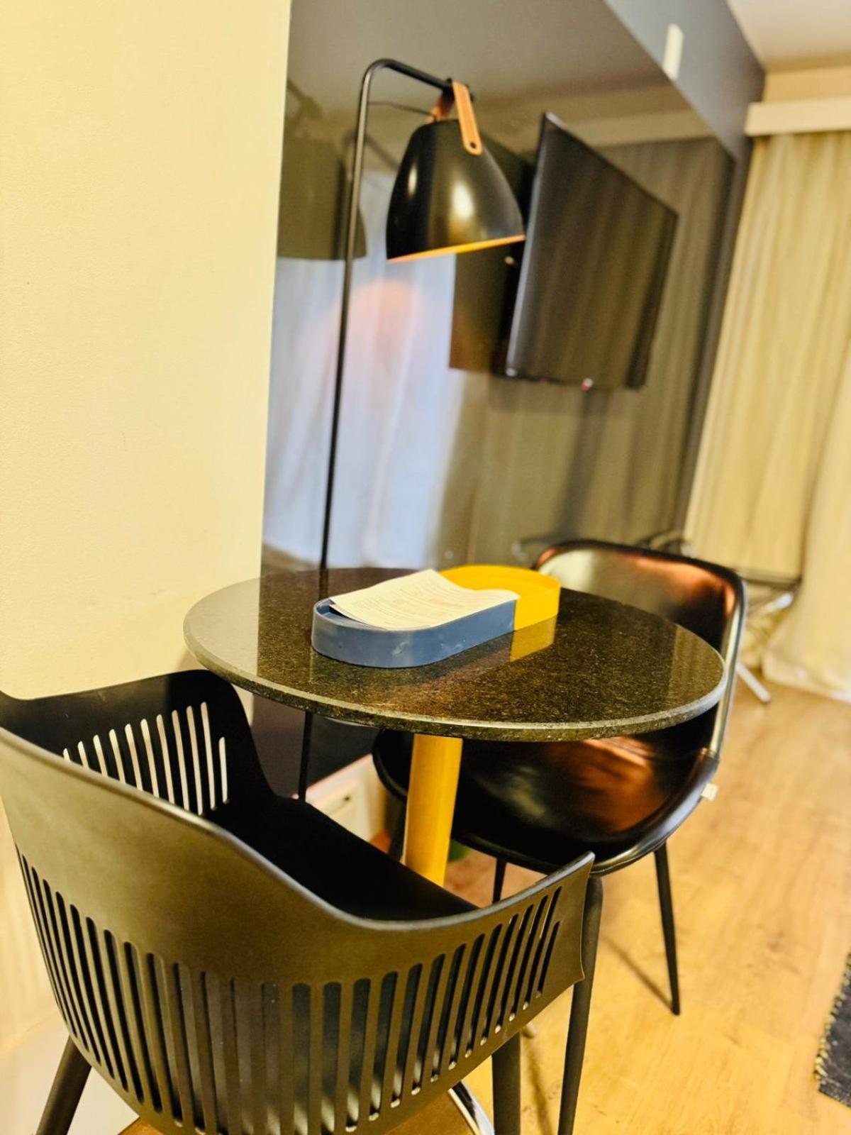 Flat No Bairro Jardins - Dentro Do Transamerica 21 Century Apartment *